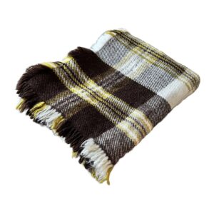 Blanket/throw brown-white-yellow check pattern