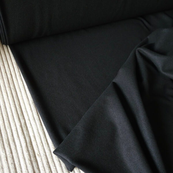 Diagonal twill wool black