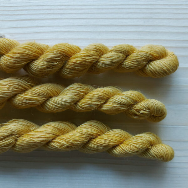 Extra fine yarn wool yellow