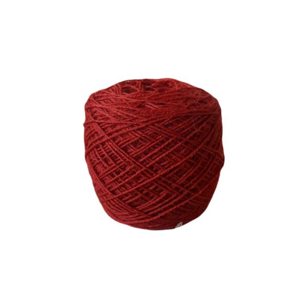 Fine yarn red