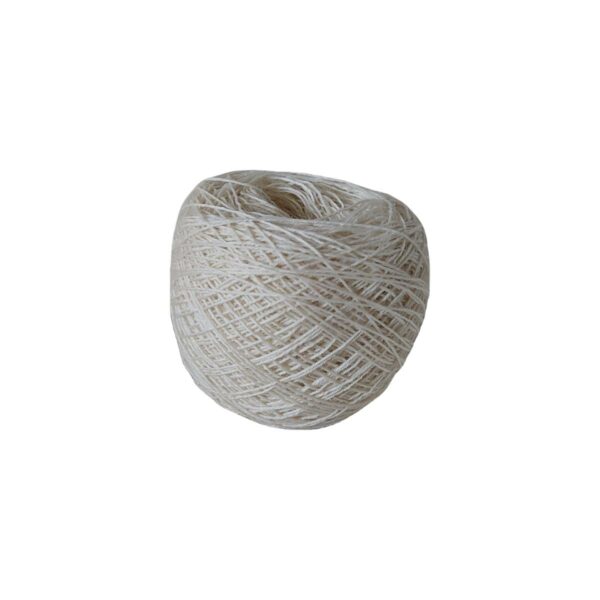 Fine yarn wool natural