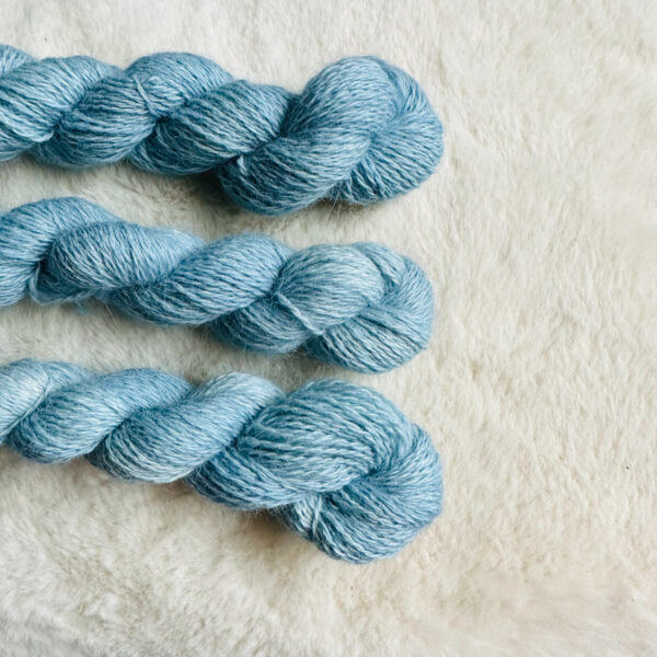 Fine yarn wool-10/2 light-blue 100m