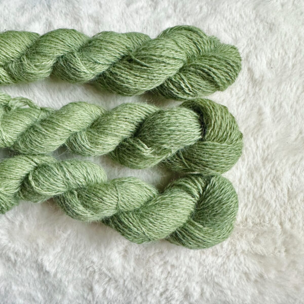 Fine yarn wool-10/2 light- green 100m