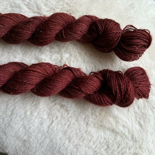 Fine yarn wool-20/4 burgundy-red 150m