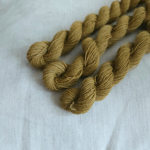Fine yarn wool-20/4 musterd-yellow 75m