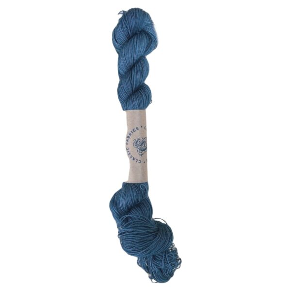Fine yarn wool big-hank sky-blue
