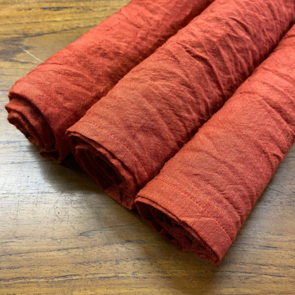 Shawl plainweave wool red