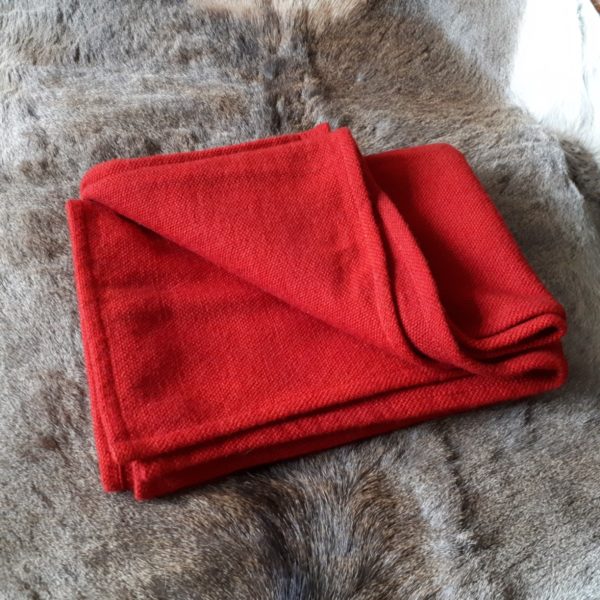 Sturdy wool red