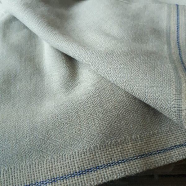 Diamont twill wool creme&grey-blue