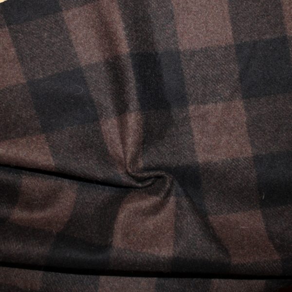 Plainweave wool brown&black squares