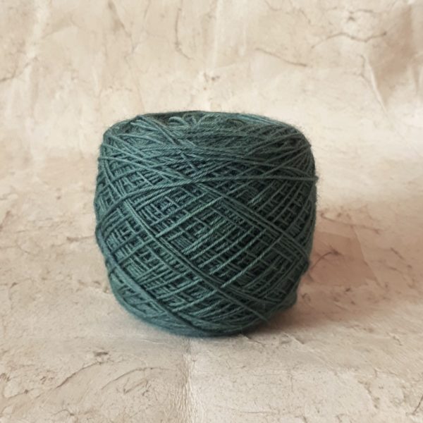 Fine yarn turquoise