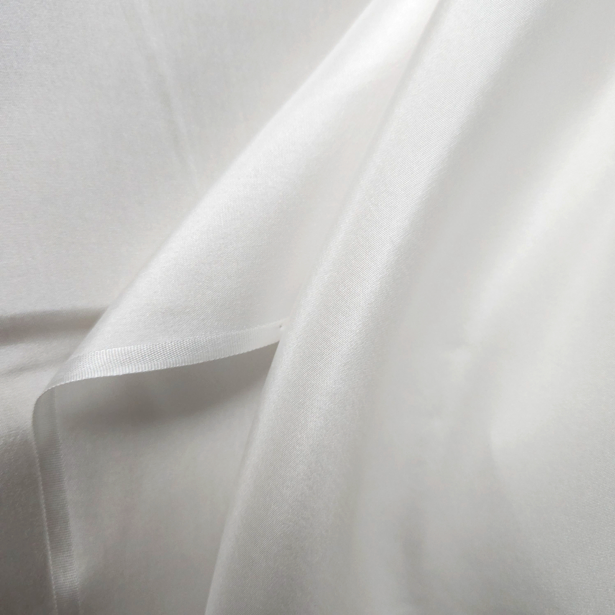 Pongee 10 natural white - Historical fabrics - Classic Fabrics